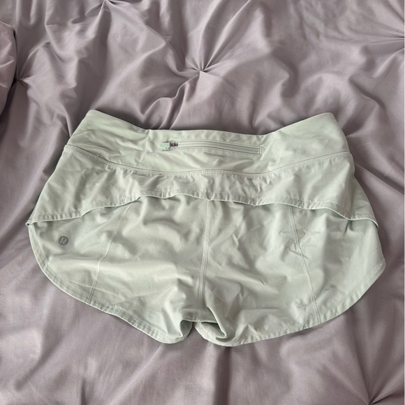 lululemon fast and free 2.5” running shorts - Picture 3 of 3